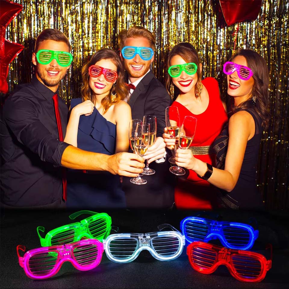 Occhiali LED luminosi da 5-50  - Glow In The Dark Party Glasses recensione e prezzo
